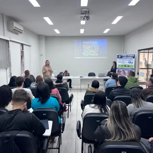 Palestra em Pinheiral alerta sobre câncer bucal, prevenção e diagnóstico